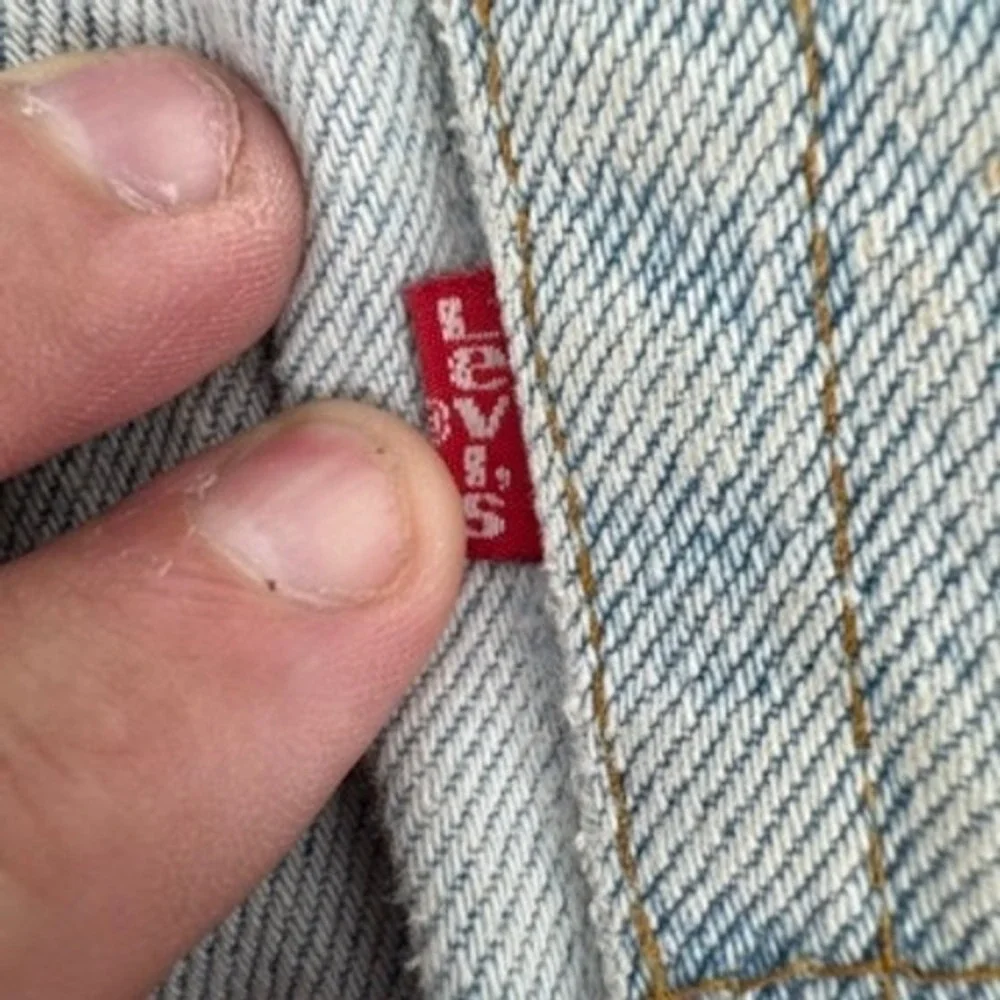 Vintage Y2K Levi's 550 Relaxed Fit Tapered Leg‎ Mens 34x32 Light Wash USA Made
